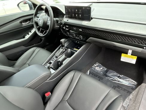 New 2025 Honda Accord EX-L image 10