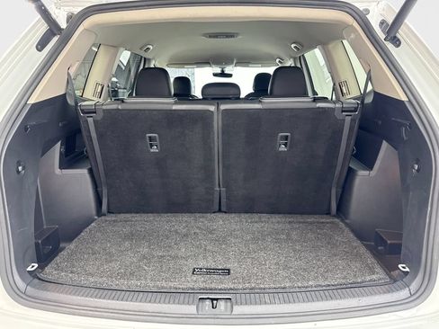 Used 2023 Volkswagen Atlas SE w/ Black Wheel Package FWD image 82