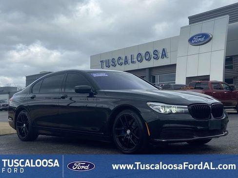 Used 2019 BMW 740i xDrive image 1