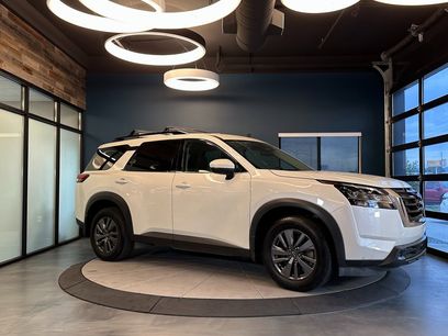 Used 2022 Nissan Pathfinder SV