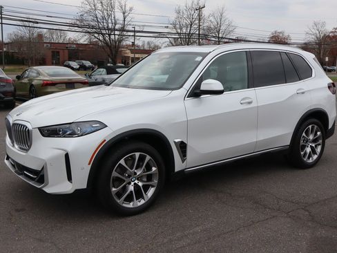 Used 2026 BMW X5 xDrive40i image 1