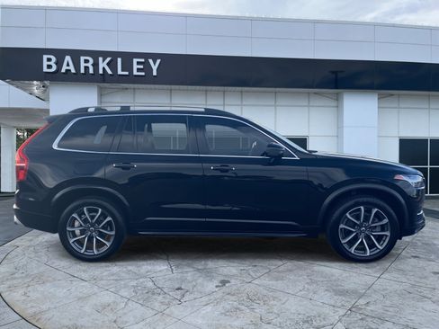 Used 2019 Volvo XC90 T5 Momentum w/ Protection Package Premier image 8