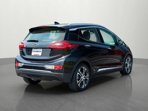 Used 2019 Chevrolet Bolt Premier w/ Infotainment Package FWD image 7