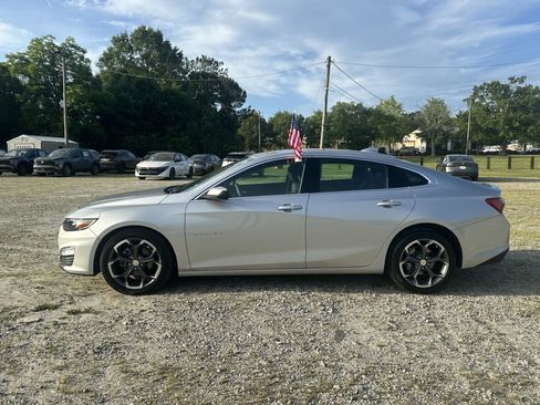 Used 2022 Chevrolet Malibu LT FWD image 8