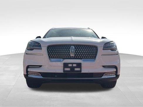 Used 2021 Lincoln Aviator Reserve w/ Equipment Group 201A AWD/4WD image 2