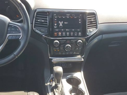 Used 2020 Jeep Grand Cherokee Altitude AWD/4WD image 15
