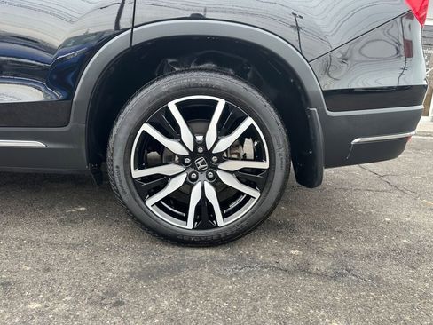 Used 2019 Honda Pilot Touring image 39