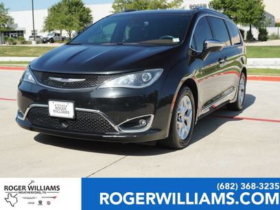 Used 2020 Chrysler Pacifica Limited w/ Advanced Safetytec Group