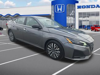 Used 2025 Nissan Altima 2.5 SV 360° Tour