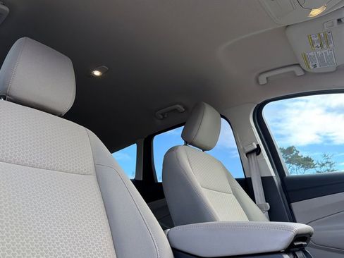 Used 2018 Ford Escape SE image 16