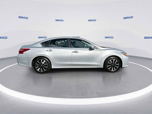 Used 2018 Nissan Altima 2.5 SV FWD image 9