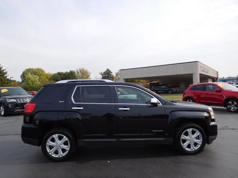 Used 2016 GMC Terrain SLT image 2