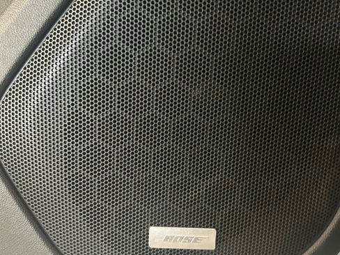 Used 2023 GMC Acadia AT4 w/ Technology Package image 10