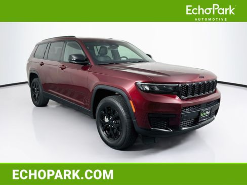 Used 2025 Jeep Grand Cherokee L Laredo RWD image 1