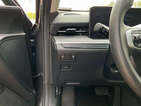 Used 2025 Kia K5 LXS image 23