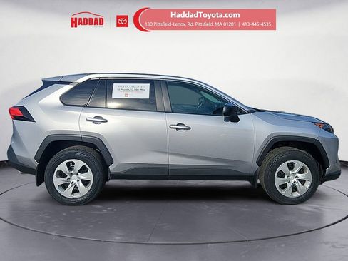 Certified 2022 Toyota RAV4 LE image 6