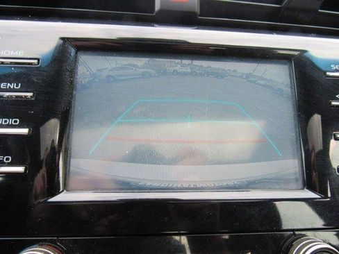 Used 2018 Toyota Camry SE w/ Moonroof Package FWD image 35
