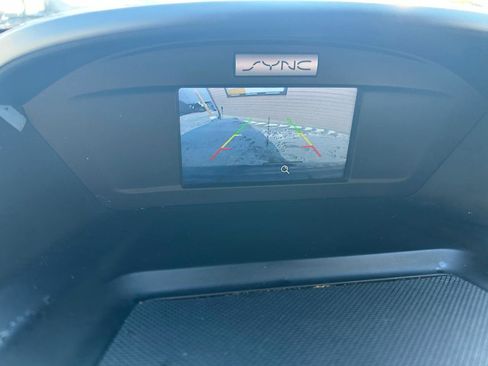 Used 2015 Ford Escape SE image 23