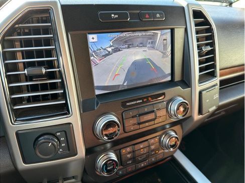 Used 2019 Ford F150 King Ranch w/ Equipment Group 601A Luxury AWD/4WD image 14