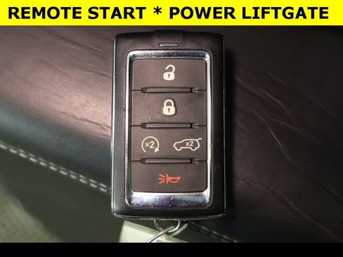 Used 2022 Jeep Grand Cherokee Overland w/ Luxury Tech Group IV image 6