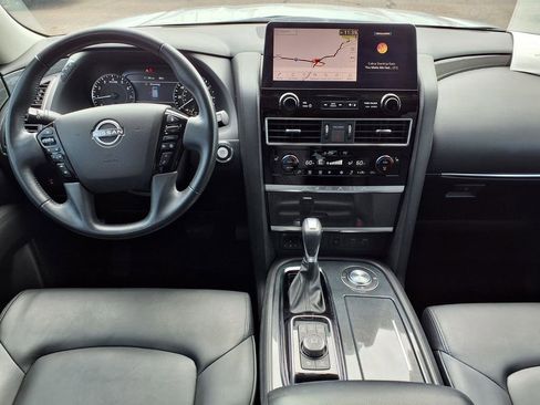 Used 2022 Nissan Armada SV w/ SV Appearance Package RWD image 13