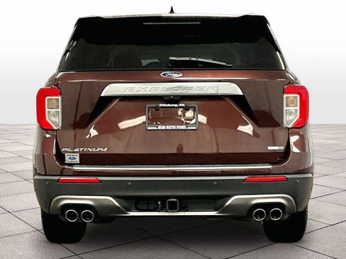 Certified 2020 Ford Explorer Platinum w/ Premium Technology Package image 4