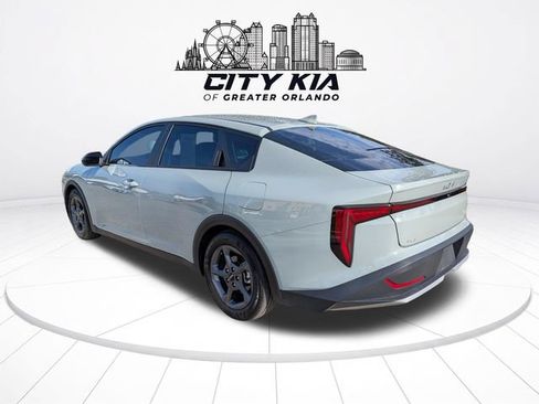 Certified 2025 Kia K4 FWD image 4
