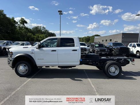 New 2026 RAM 5500 4x4 Crew Cab image 5