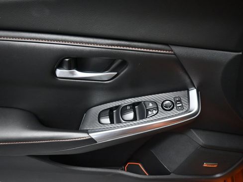Used 2021 Nissan Sentra SR w/ SR Premium Package FWD image 10