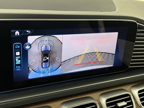 New 2025 Mercedes-Benz GLS 450 4MATIC image 32