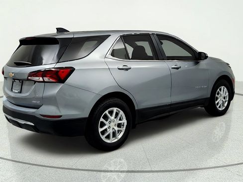Used 2024 Chevrolet Equinox LT AWD/4WD image 5