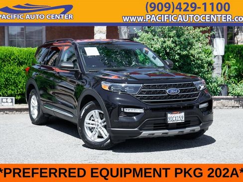 Used 2022 Ford Explorer XLT w/ Equipment Group 202A AWD/4WD image 1