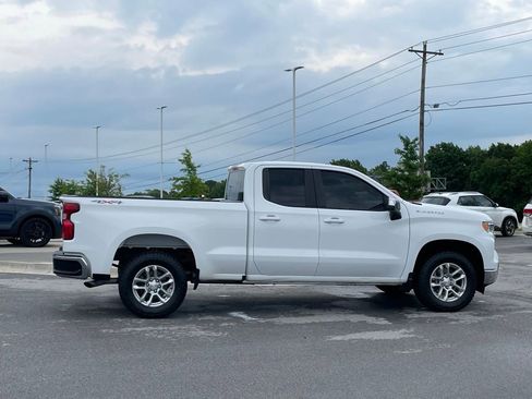Used 2023 Chevrolet Silverado 1500 LT AWD/4WD image 8