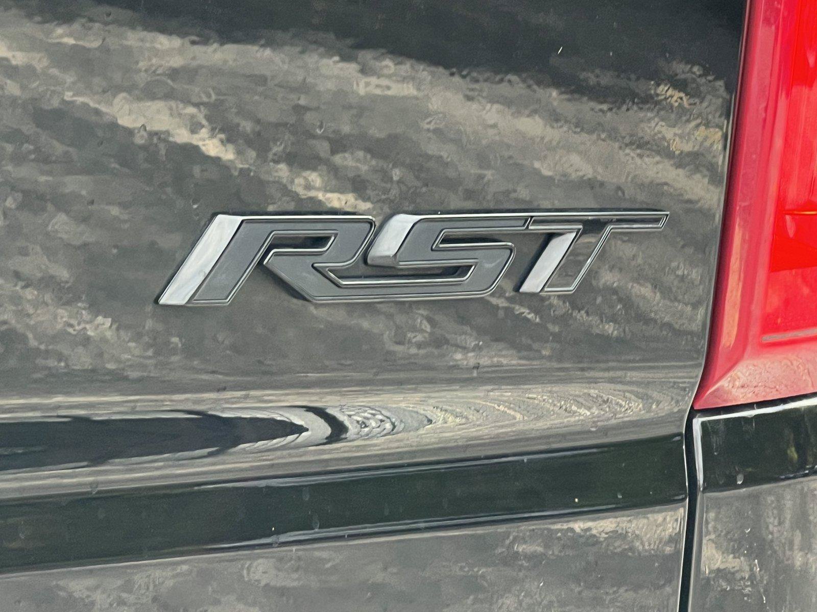 Used 2025 Chevrolet Silverado 1500 RST w/ Redline Edition AWD/4WD image 8