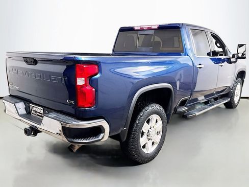 Used 2020 Chevrolet Silverado 2500 LTZ w/ LTZ Premium Package AWD/4WD image 4