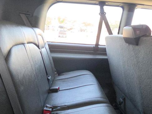 Used 2013 Chevrolet Express 2500 LS w/ Power Package RWD image 16