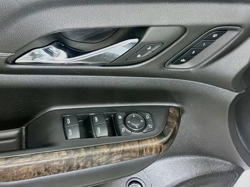Used 2023 GMC Acadia Denali w/ Denali Technology Package AWD/4WD image 24