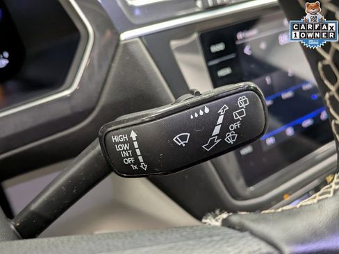 Used 2023 Volkswagen Tiguan SE R-Line image 20