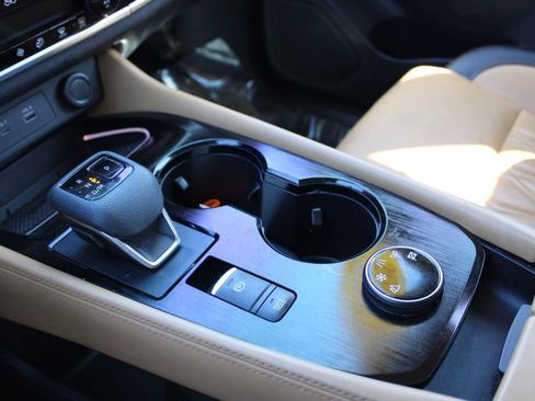 Used 2021 Nissan Rogue Platinum image 45