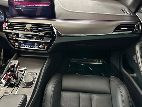 Certified 2023 BMW M5 w/ Competition Package image 30