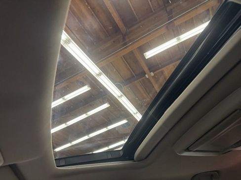 Used 2020 Honda Pilot Touring image 22