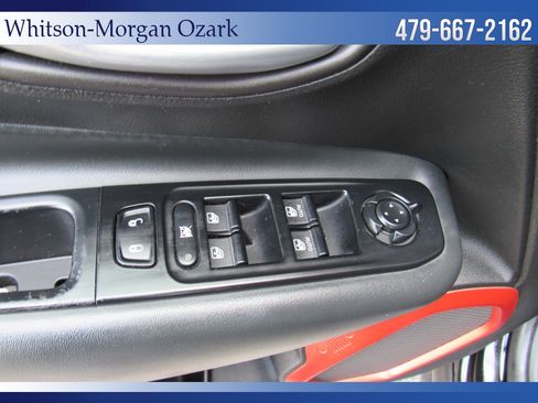 Used 2019 Jeep Renegade Trailhawk w/ UConnect 8.4 Nav Group AWD/4WD image 33