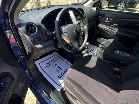Used 2019 Nissan Versa SV image 8