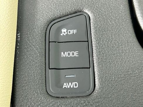 Used 2018 Cadillac XT5 Luxury w/ Driver Awareness Package image 23