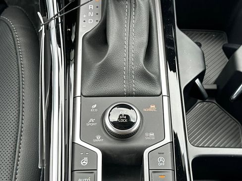 New 2025 Kia Sorento SX Prestige image 29