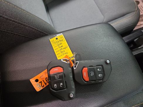 Used 2024 Jeep Wrangler Unlimited Sport AWD/4WD image 14