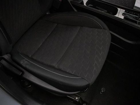 Used 2023 Nissan Kicks SV image 17