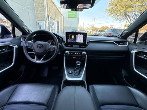 Used 2020 Toyota RAV4 XSE image 21