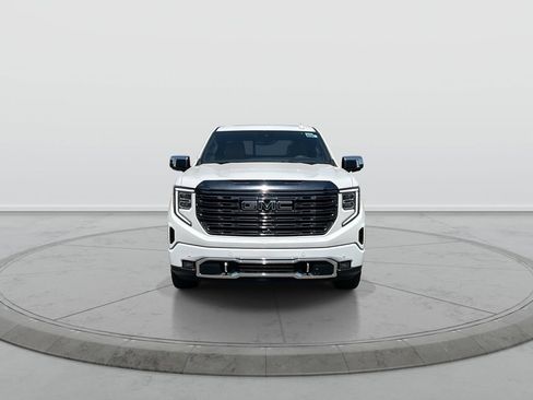 Used 2024 GMC Sierra 1500 Denali Ultimate AWD/4WD image 3