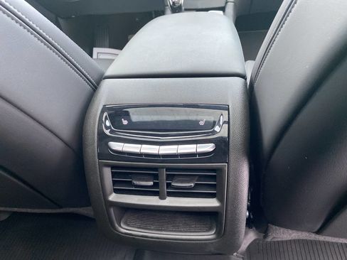 Used 2025 Cadillac XT5 Premium Luxury image 20